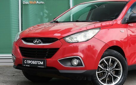 Hyundai ix35 I рестайлинг, 2013 год, 1 049 000 рублей, 2 фотография