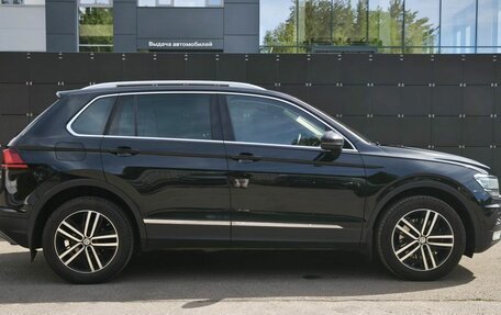 Volkswagen Tiguan II, 2017 год, 2 025 000 рублей, 4 фотография