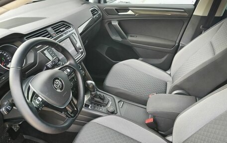 Volkswagen Tiguan II, 2017 год, 2 025 000 рублей, 15 фотография