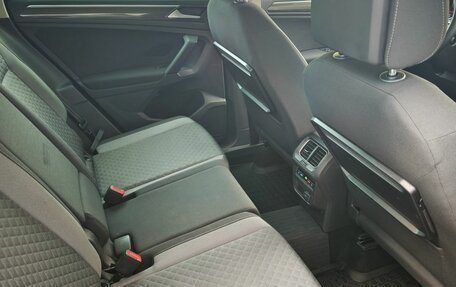 Volkswagen Tiguan II, 2017 год, 2 025 000 рублей, 16 фотография