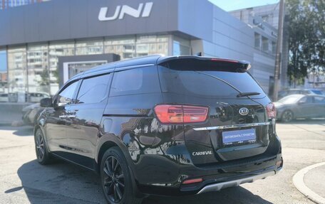 KIA Carnival III, 2018 год, 2 935 000 рублей, 6 фотография