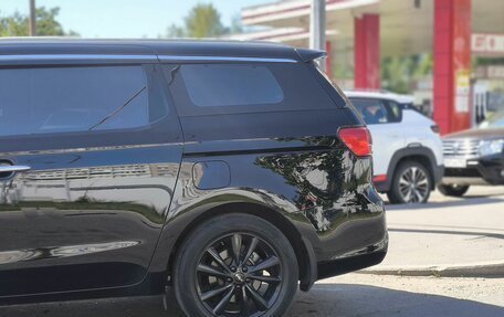 KIA Carnival III, 2018 год, 2 935 000 рублей, 7 фотография