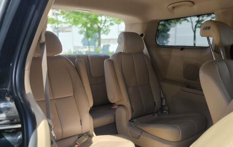 KIA Carnival III, 2018 год, 2 935 000 рублей, 12 фотография
