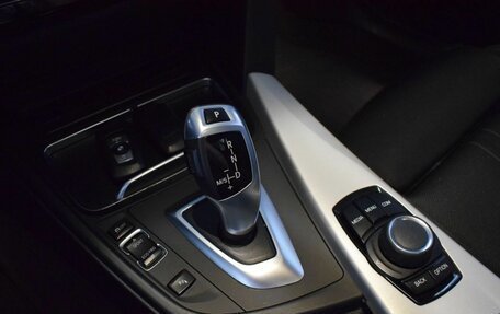 BMW 3 серия, 2018 год, 1 770 000 рублей, 14 фотография