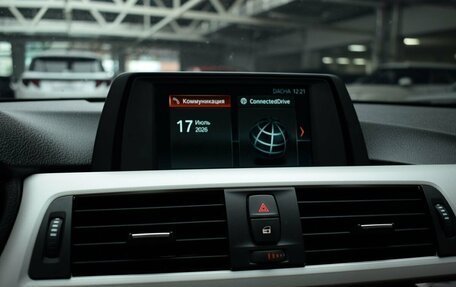 BMW 3 серия, 2018 год, 1 770 000 рублей, 12 фотография