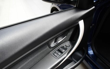 BMW 3 серия, 2018 год, 1 770 000 рублей, 17 фотография