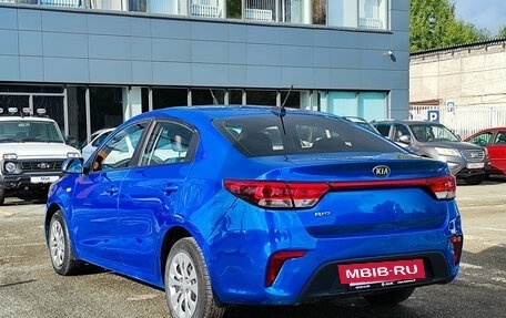 KIA Rio IV, 2018 год, 1 055 000 рублей, 8 фотография