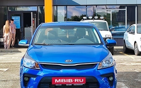 KIA Rio IV, 2018 год, 1 055 000 рублей, 3 фотография