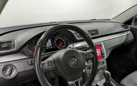Volkswagen Passat B7, 2012 год, 1 090 000 рублей, 13 фотография
