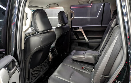 Toyota Land Cruiser Prado 150 рестайлинг 2, 2020 год, 5 450 000 рублей, 17 фотография