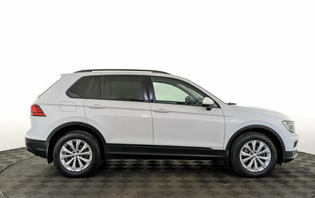 Volkswagen Tiguan II, 2019 год, 2 300 000 рублей, 4 фотография