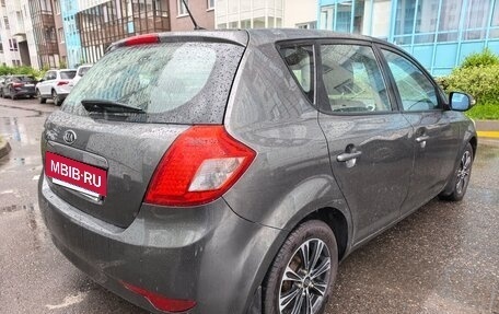 KIA cee'd I рестайлинг, 2011 год, 635 000 рублей, 7 фотография