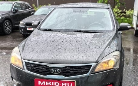 KIA cee'd I рестайлинг, 2011 год, 635 000 рублей, 2 фотография