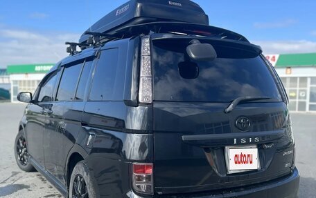 Toyota ISis I, 2009 год, 770 000 рублей, 3 фотография