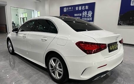 Mercedes-Benz A-Класс, 2023 год, 2 100 000 рублей, 6 фотография