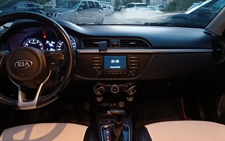 KIA Rio IV, 2018 год, 1 500 000 рублей, 10 фотография