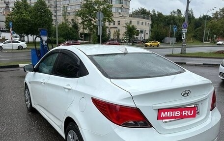Hyundai Solaris II рестайлинг, 2014 год, 440 000 рублей, 2 фотография