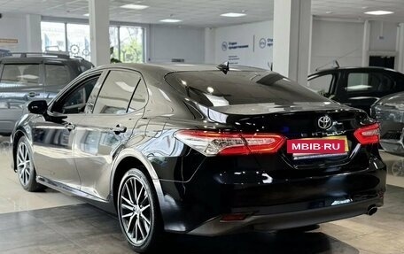 Toyota Camry, 2021 год, 2 899 999 рублей, 6 фотография