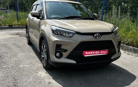 Toyota Raize I, 2019 год, 1 560 000 рублей, 2 фотография