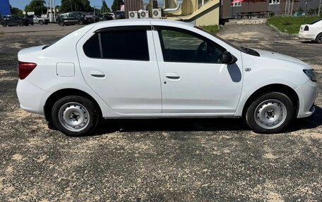 Renault Logan II, 2016 год, 325 000 рублей, 6 фотография
