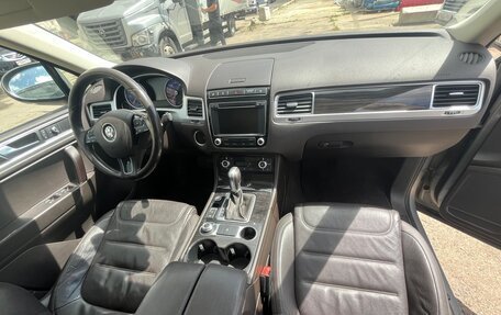 Volkswagen Touareg III, 2016 год, 2 700 000 рублей, 7 фотография