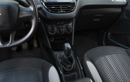 Peugeot 2008 II, 2014 год, 799 000 рублей, 18 фотография