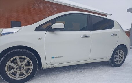 Nissan Leaf I, 2016 год, 899 000 рублей, 4 фотография