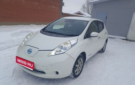 Nissan Leaf I, 2016 год, 899 000 рублей, 5 фотография