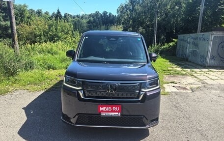 Honda Stepwgn, 2023 год, 2 750 000 рублей, 6 фотография