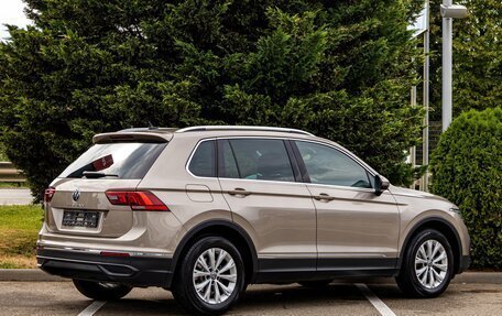 Volkswagen Tiguan II, 2021 год, 2 395 000 рублей, 6 фотография