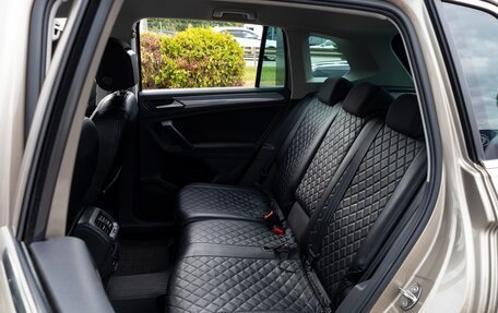 Volkswagen Tiguan II, 2021 год, 2 395 000 рублей, 17 фотография