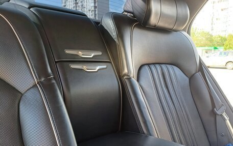 Genesis G90 I рестайлинг, 2016 год, 2 490 000 рублей, 10 фотография