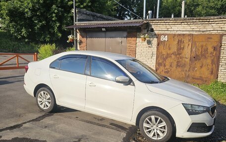 Skoda Rapid II, 2020 год, 1 450 000 рублей, 3 фотография