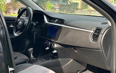 KIA Rio IV, 2021 год, 1 420 000 рублей, 30 фотография