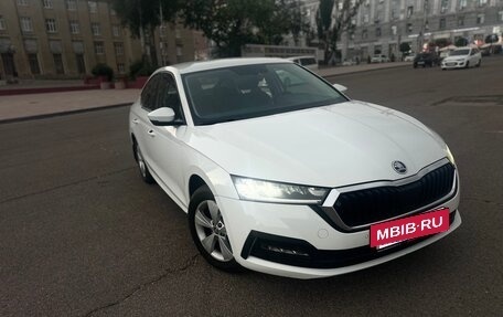 Skoda Octavia IV, 2020 год, 1 900 000 рублей, 4 фотография