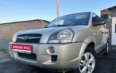 Hyundai Tucson III, 2008 год, 850 000 рублей, 2 фотография