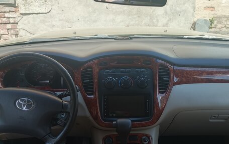 Toyota Highlander III, 2001 год, 850 000 рублей, 20 фотография