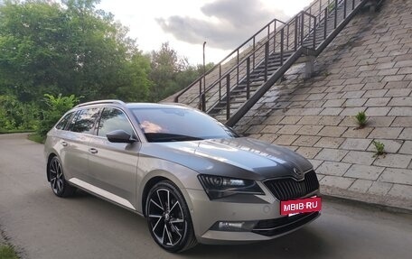 Skoda Superb III рестайлинг, 2017 год, 1 880 000 рублей, 3 фотография