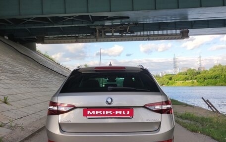 Skoda Superb III рестайлинг, 2017 год, 1 880 000 рублей, 6 фотография