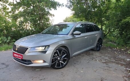 Skoda Superb III рестайлинг, 2017 год, 1 880 000 рублей, 10 фотография