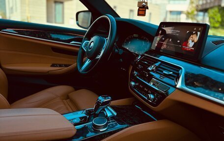 BMW 5 серия, 2020 год, 4 300 000 рублей, 25 фотография