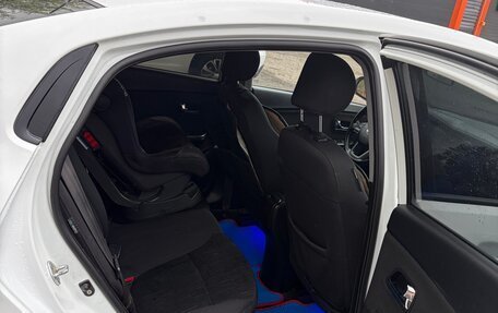 KIA Rio III рестайлинг, 2014 год, 820 000 рублей, 16 фотография