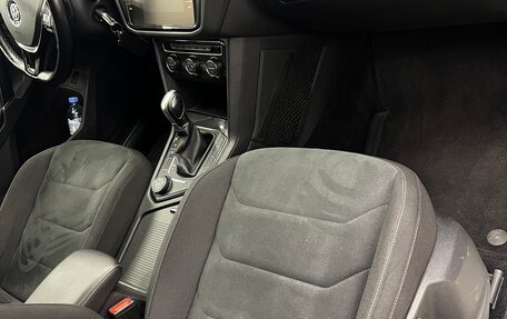 Volkswagen Tiguan II, 2018 год, 2 450 000 рублей, 10 фотография