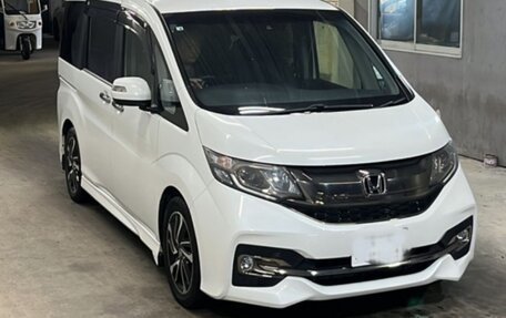 Honda Stepwgn IV, 2017 год, 1 850 000 рублей, 6 фотография