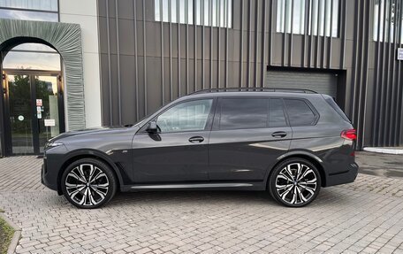 BMW X7, 2024 год, 18 000 000 рублей, 2 фотография