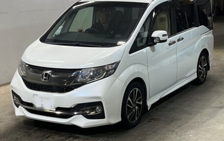 Honda Stepwgn IV, 2017 год, 1 850 000 рублей, 9 фотография