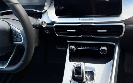 Geely Coolray I, 2021 год, 1 749 000 рублей, 30 фотография