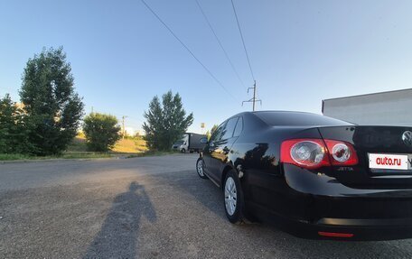 Volkswagen Jetta VI, 2010 год, 965 000 рублей, 3 фотография