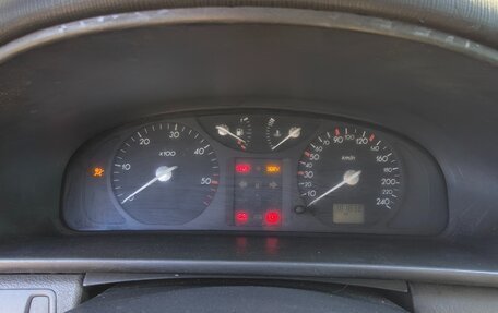 Renault Laguna II, 2001 год, 150 000 рублей, 8 фотография