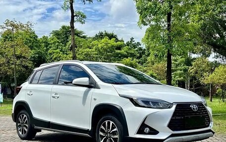 Toyota Yaris XP150 рестайлинг, 2023 год, 1 600 000 рублей, 2 фотография